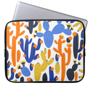 vintage seamless pattern with cactus on black and  laptop sleeve