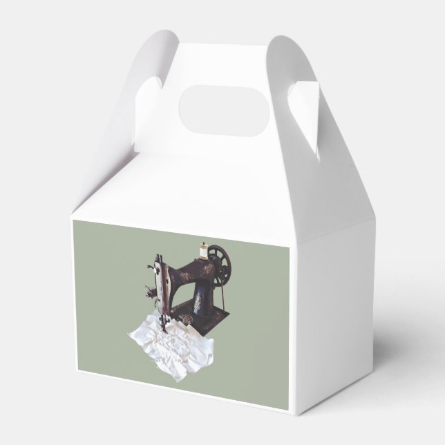 Vintage Sewing Machine Circa 1900 Favour Box (Back Side)