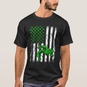 Vintage Shamrock Wrestling American Flag St. Patri T-Shirt