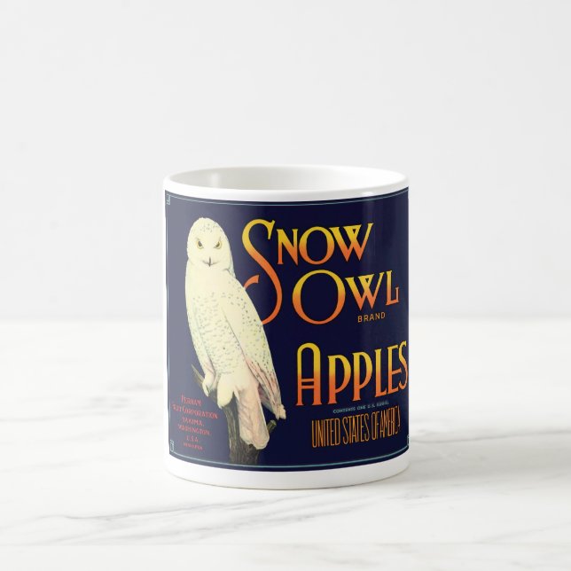 Vintage Snow Owl Apples Label Coffee Mug (Center)