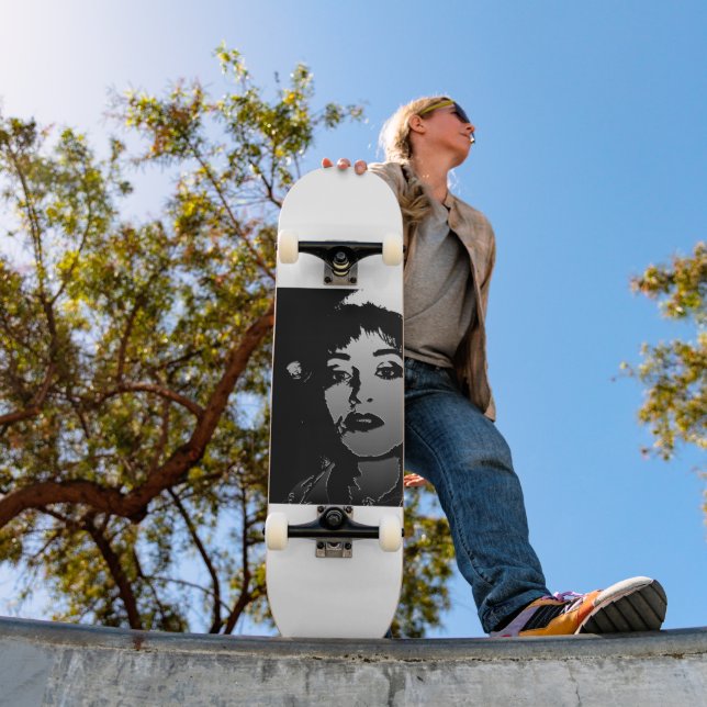 Vintage Style Skateboard (Outdoor 1)