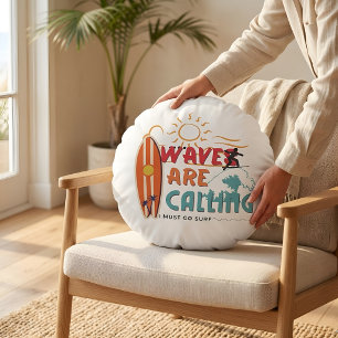 Vintage Surfboard Ocean Waves Summer Coastal Round Cushion