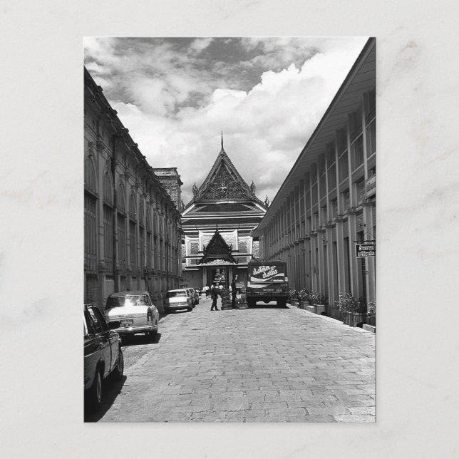 Vintage Thailand Bangkok Royal palace Postcard (Front)