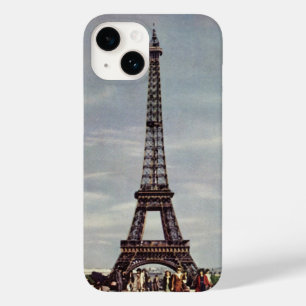 Vintage Tourists at Eiffel Tower, Paris Vacation Case-Mate iPhone 14 Case