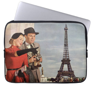 Vintage Tourists at Eiffel Tower, Paris Vacation Laptop Sleeve