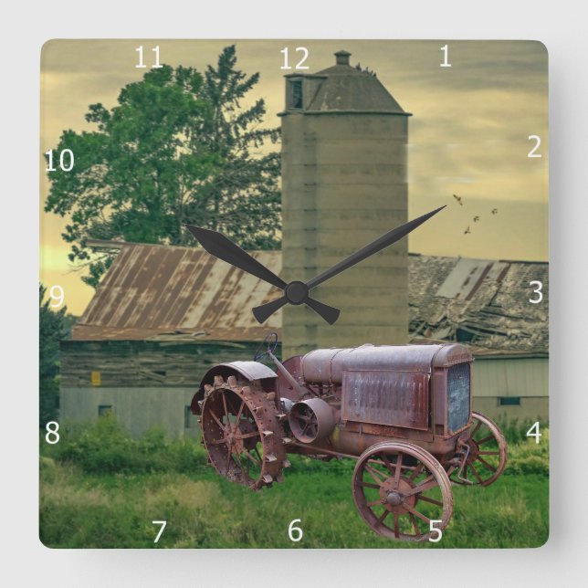 VINTAGE TRACTOR SQUARE WALL CLOCK (Front)
