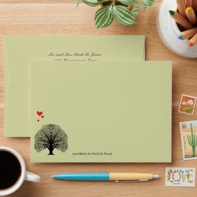 Vintage Tree Love Wedding Invitation Envelopes (Desk)