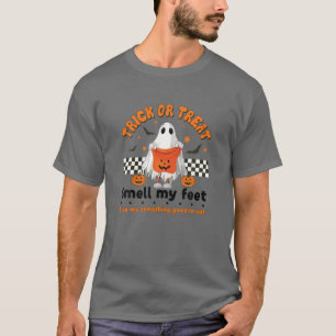 Vintage Trick Or Treat Smell My Feet Pumpkin Hallo T-Shirt