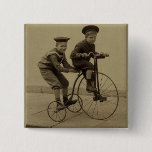 vintage trike 15 cm square badge
