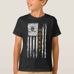 Vintage Usa American Flag Hockey Player Silhouette T-Shirt