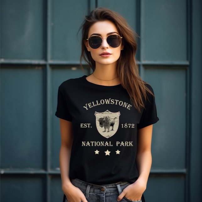Vintage Yellowstone National Park T-Shirt (Creator Uploaded)