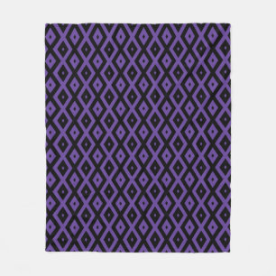 Violet and black diamond pattern fleece blanket