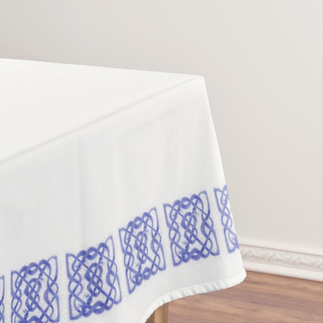 VIOLET CELTIC KNOT 52x70 Tablecloth (In Situ)