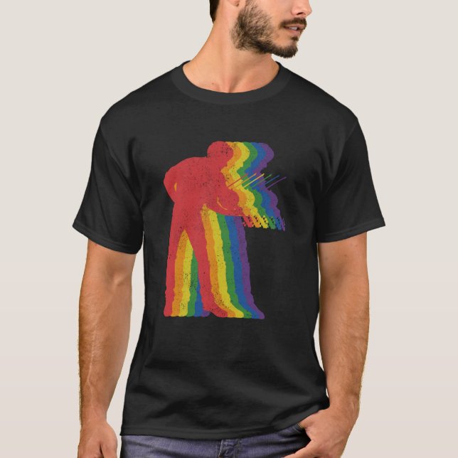 Violinist Violin Gay Pride LGBTQ Supporter Rainbow T-Shirt (Front)