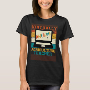 Virtually Awesome Agriculture Teacher Retro Men & T-Shirt