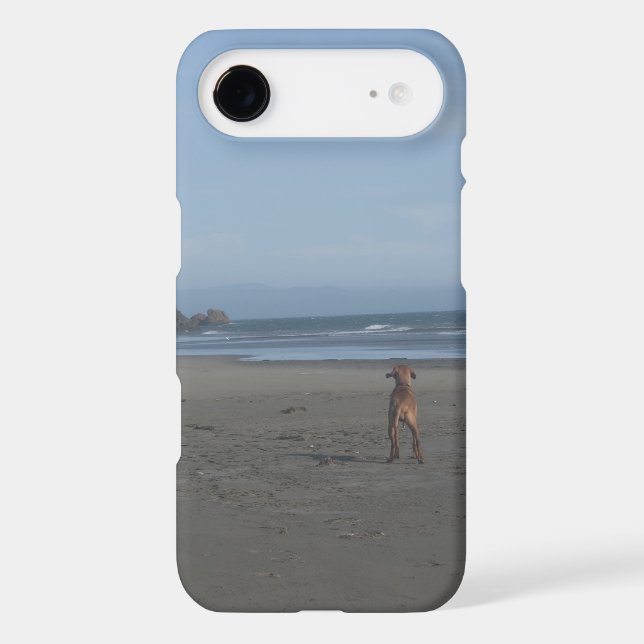 Vizsla on beach phone case (Back)