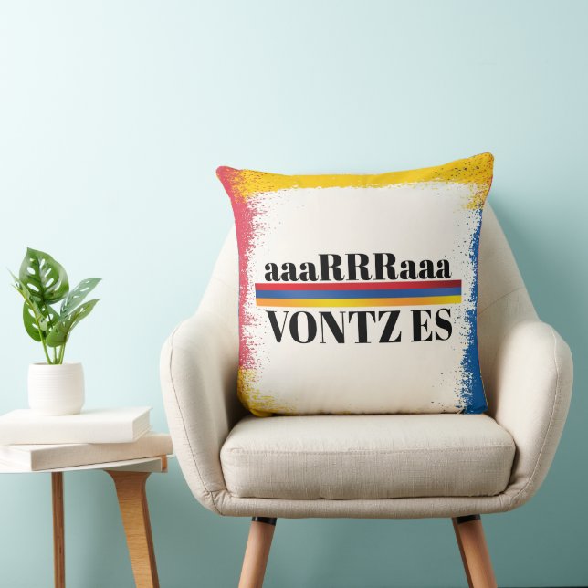 Vontz Es Throw Pillow (Chair)