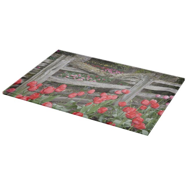 WA, Skagit Valley, Roozengaarde Tulip Garden, Cutting Board (Corner)