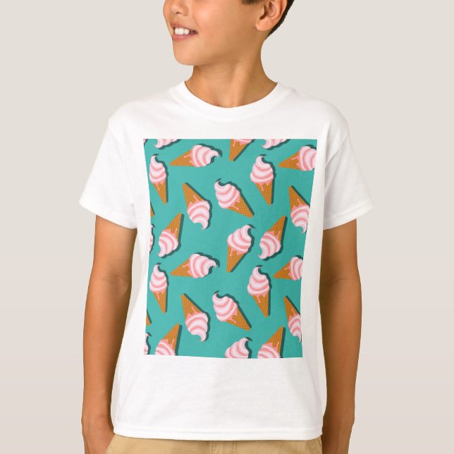 Waffle cones ice cream and frozen yogurt pattern T-Shirt (Front)