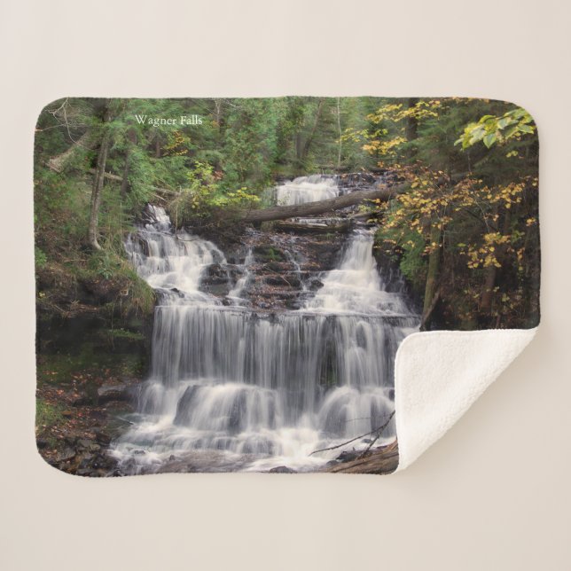 Wagner Falls sherpa blanket (Front (Horizontal))