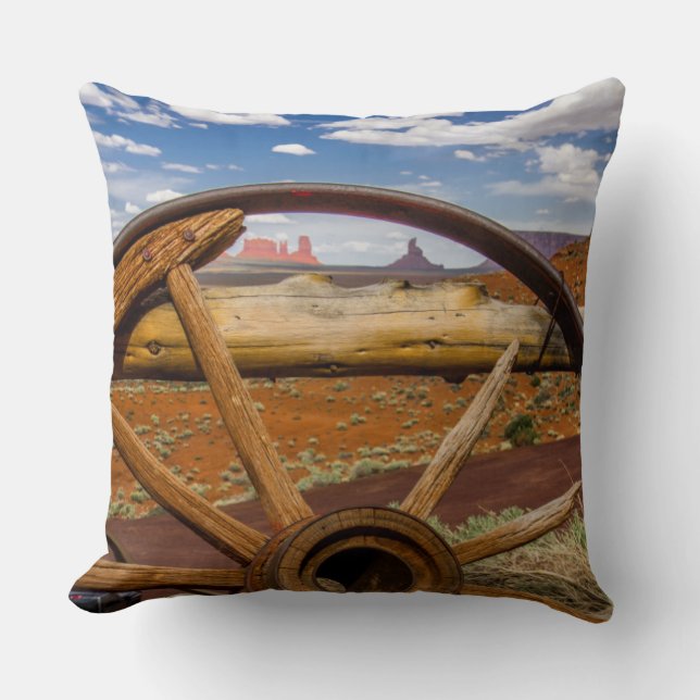 Wagon wheel close up, Arizona Cushion (Front)