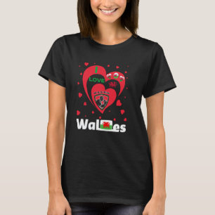 Wales Rugby Welsh Red Dragon Colourful Heart Desig T-Shirt