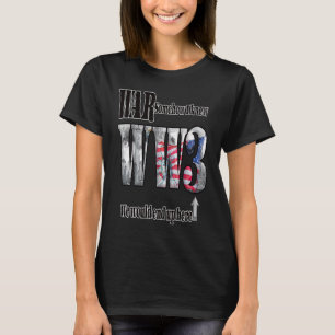 War WW3 statement with US flag and liberty statue T-Shirt