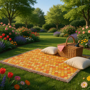 Warm & Cosy Bee-Inspired Honeycomb Fleece Blanket