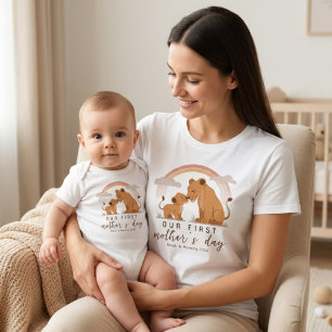 Warm Lion Mom Baby Love First Mothers Day Soft Art T-Shirt