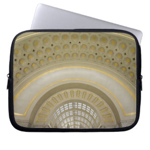 WASHINGTON, D.C. USA. Interior of Union Station. Laptop Sleeve