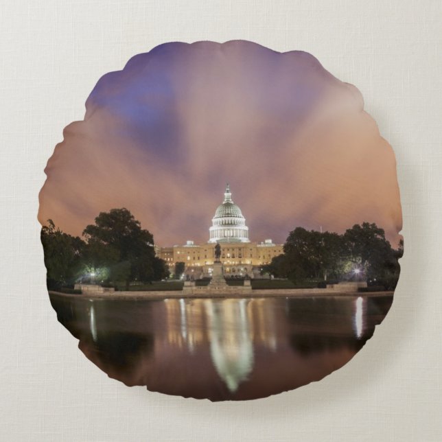 Washington DC, Capitol Building Round Cushion (Front)