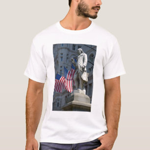 Washington, DC, statue of Benjamin Franklin T-Shirt