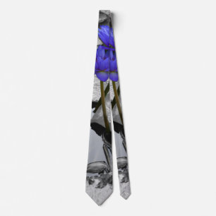 Water Lily Love Tie