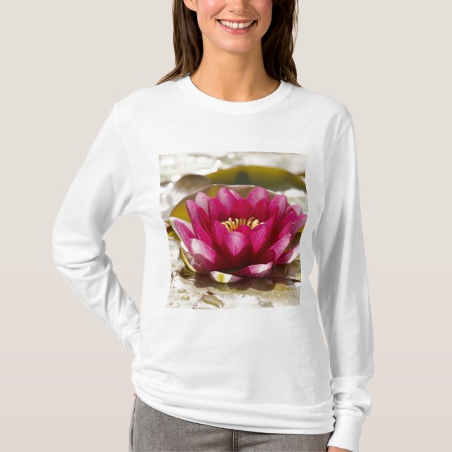 Water lily T-Shirt (Front)