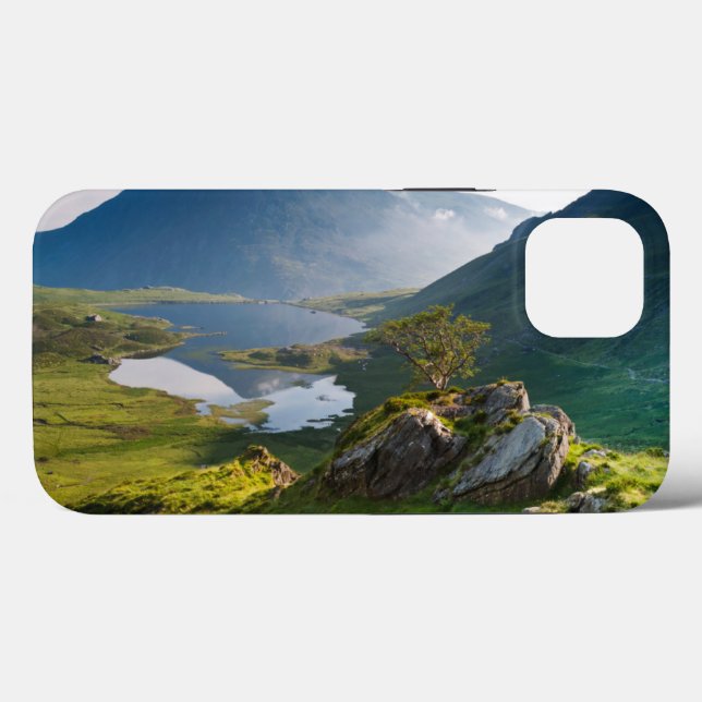 Water | Pen yr Ole Wen Lake Idwal Snowdonia Park Case-Mate iPhone Case (Back (Horizontal))