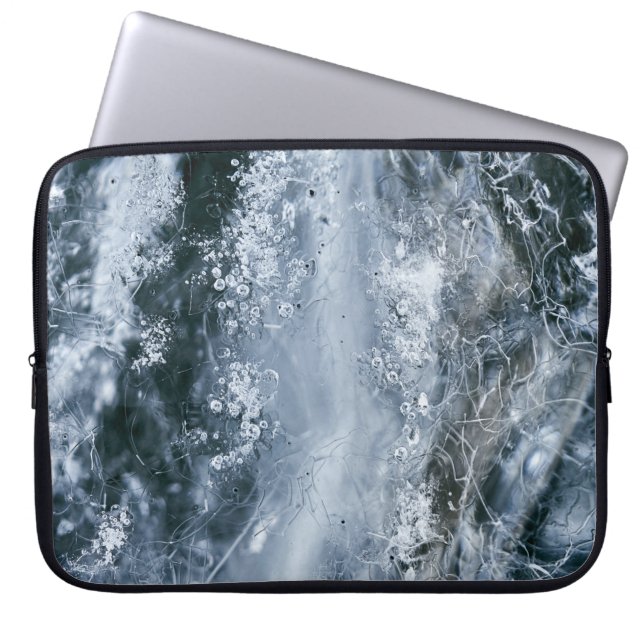 Water splash on white background laptop sleeve (Front)
