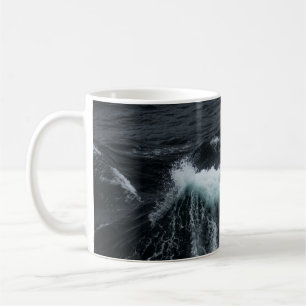 WATER WAVES COFFEE MUG