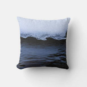 WATER WAVES ON THE SHORE CUSHION