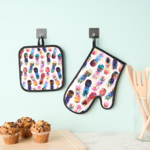 Watercolor and Nebula Pineapples Illustration Oven Mitt & Pot Holder Set