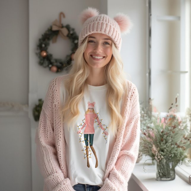 Watercolor Christmas Lovin' Girl Wrapped In Lights T-Shirt (Watercolor Christmas Lovin' Girl Wrapped In Lights T-Shirt)