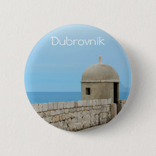 Watercolor painting of Dubrovnik city wall 6 Cm Round Badge