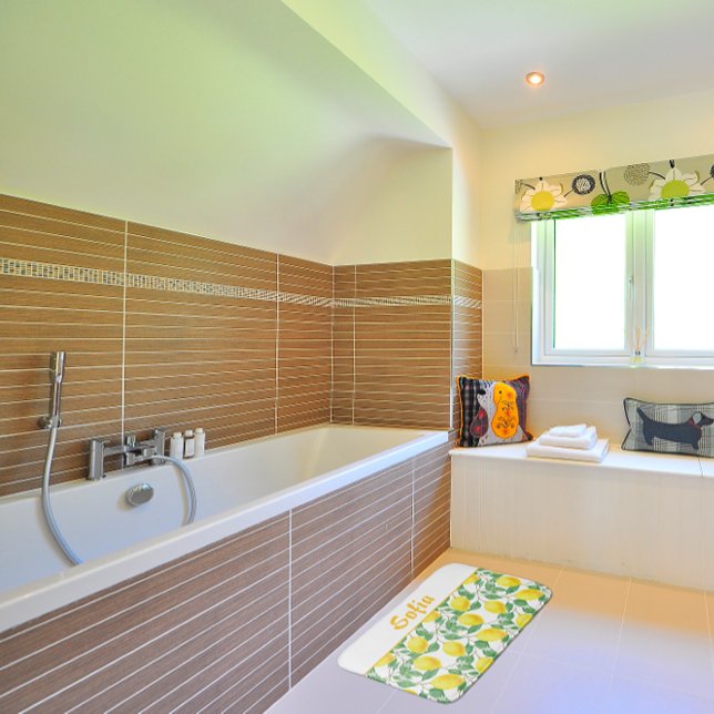 Watercolor pattern lemon yellow bath mat (Creator Uploaded)