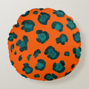 Watercolor seamless pattern with leopard skin. Fas Round Cushion