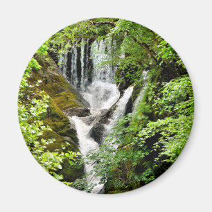 WATERFALL   MAGNET
