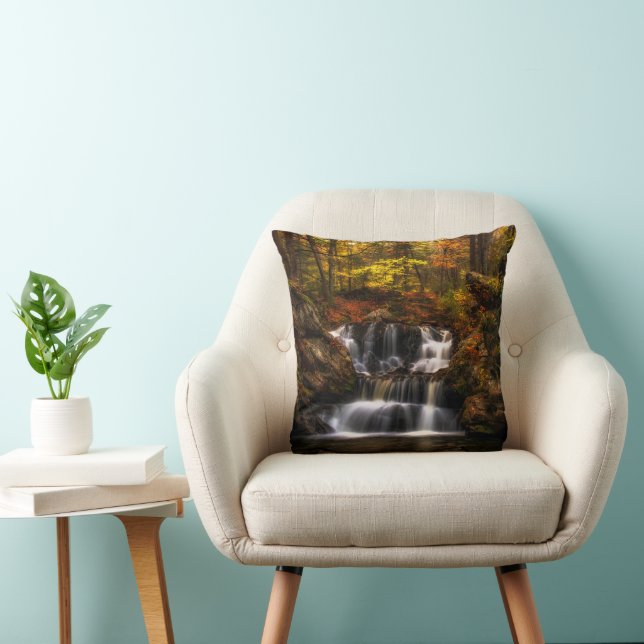 Waterfalls | New England Connecticut Cushion (Chair)