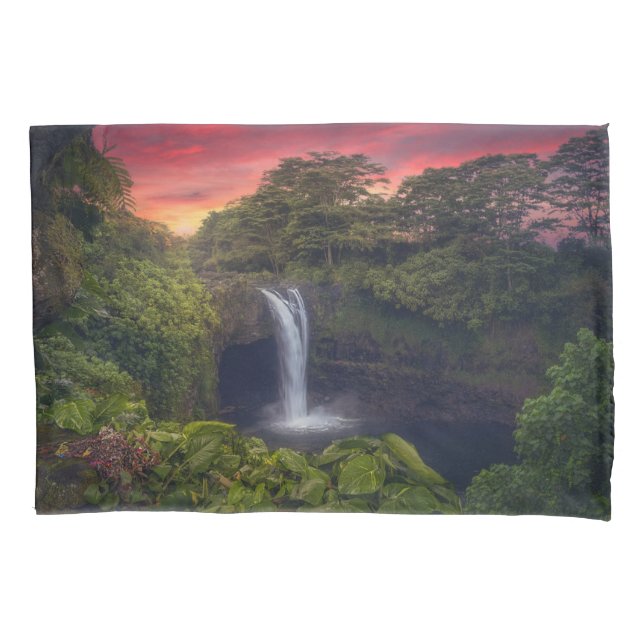 Waterfalls | Rainbow Falls, Hilo, Hawaii Pillowcase (Front)