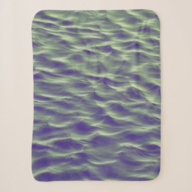 Wave on body of water sherpa blanket (Front)
