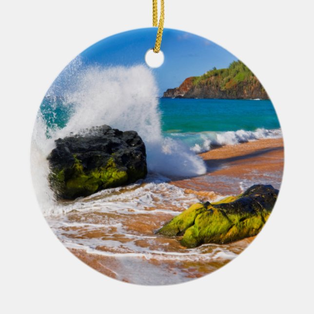 Waves crash on the beach, Hawaii Ceramic Tree Decoration (Front)