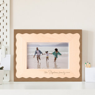 Wavy frame simple modern minimal