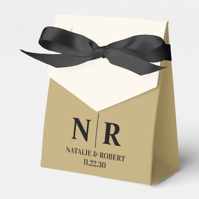 Wedding Monogram Bride And Groom Initials Elegant Favour Box (Front Side)